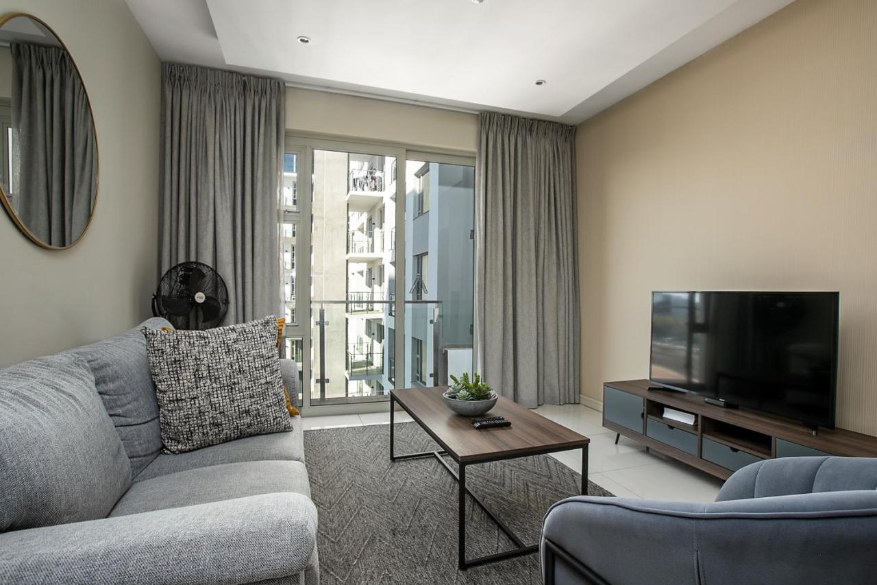 The Serviced Apartment Collection At The Tyrwhitt Rosebank ヨハネスブルグ エクステリア 写真