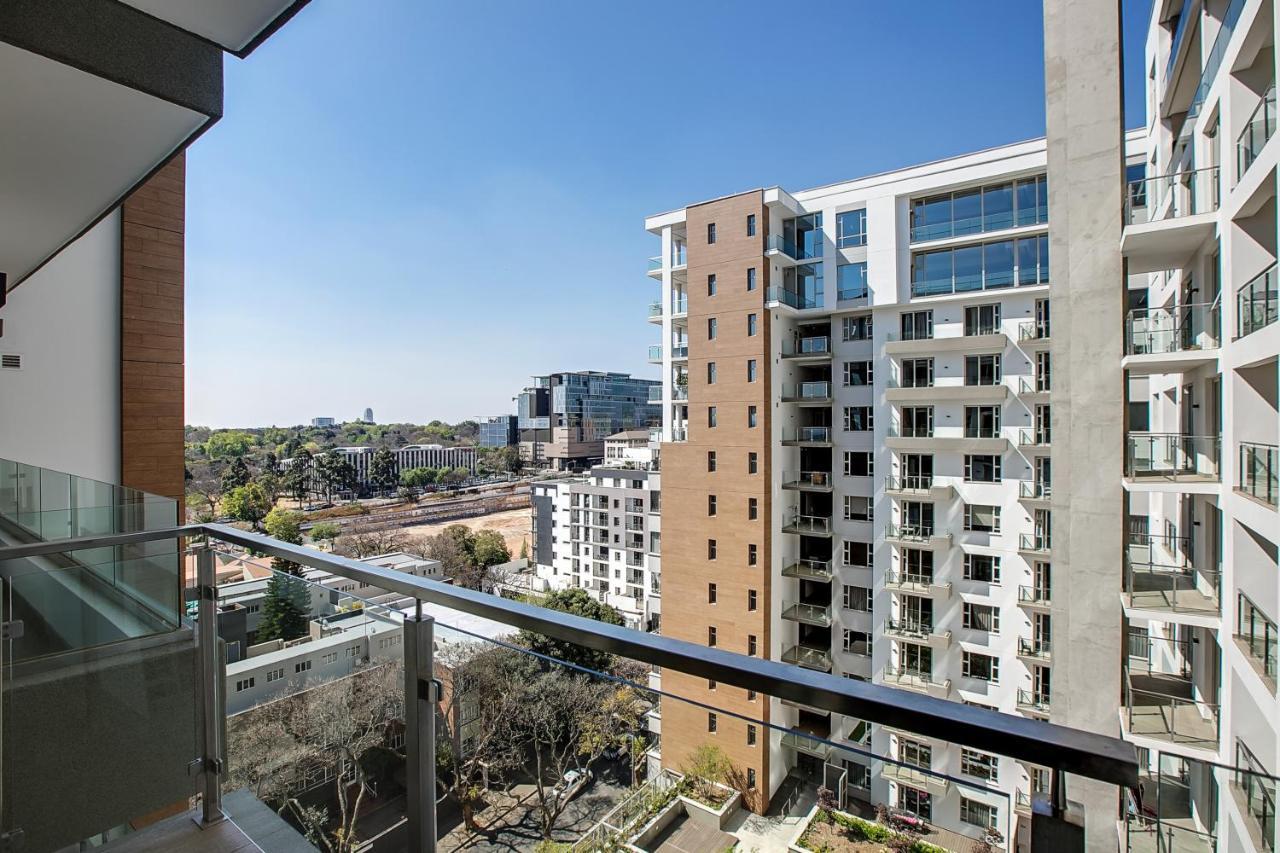 The Serviced Apartment Collection At The Tyrwhitt Rosebank ヨハネスブルグ エクステリア 写真