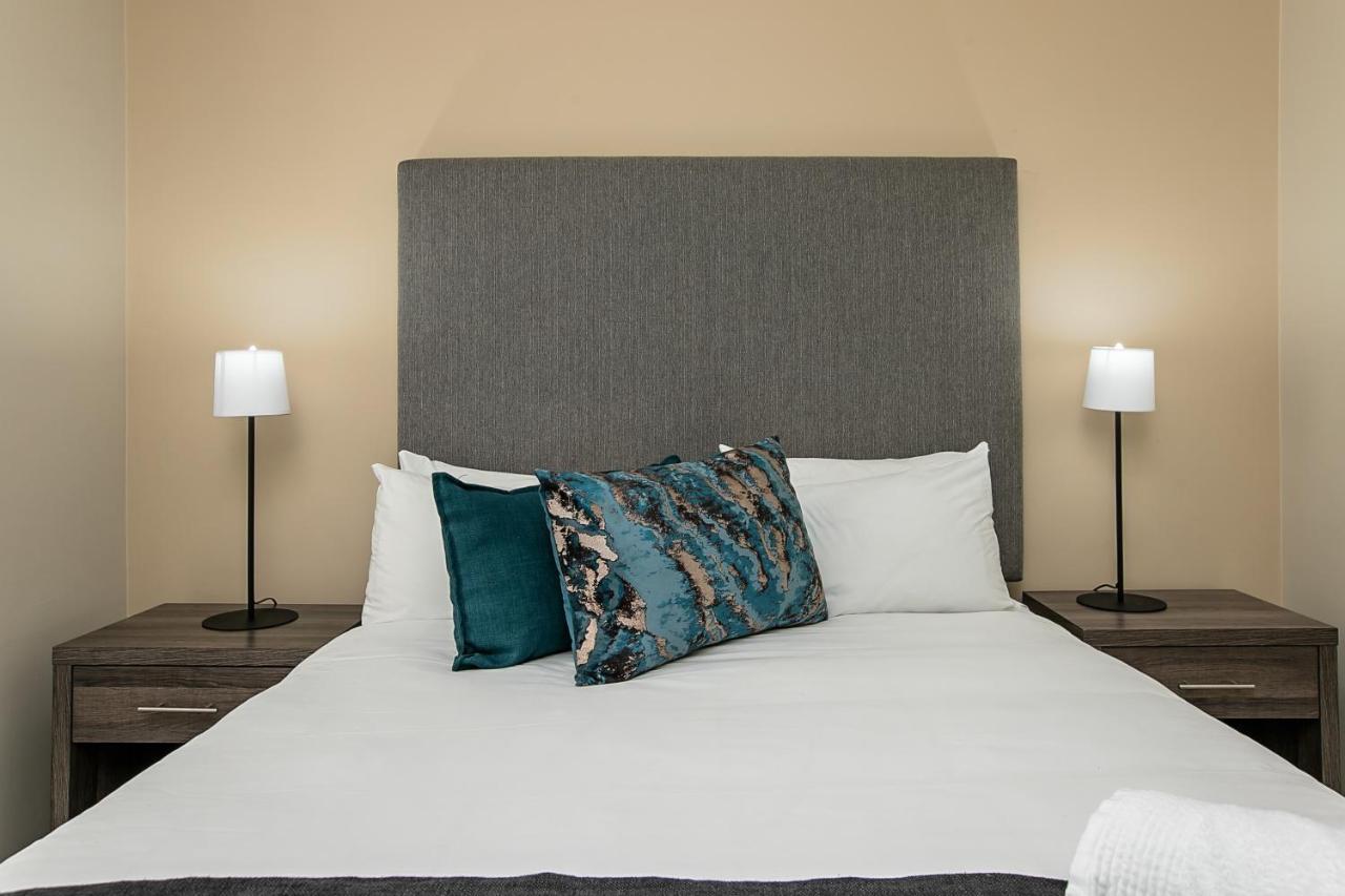 The Serviced Apartment Collection At The Tyrwhitt Rosebank ヨハネスブルグ エクステリア 写真