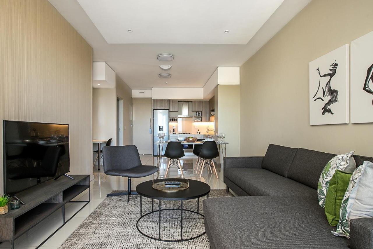 The Serviced Apartment Collection At The Tyrwhitt Rosebank ヨハネスブルグ エクステリア 写真
