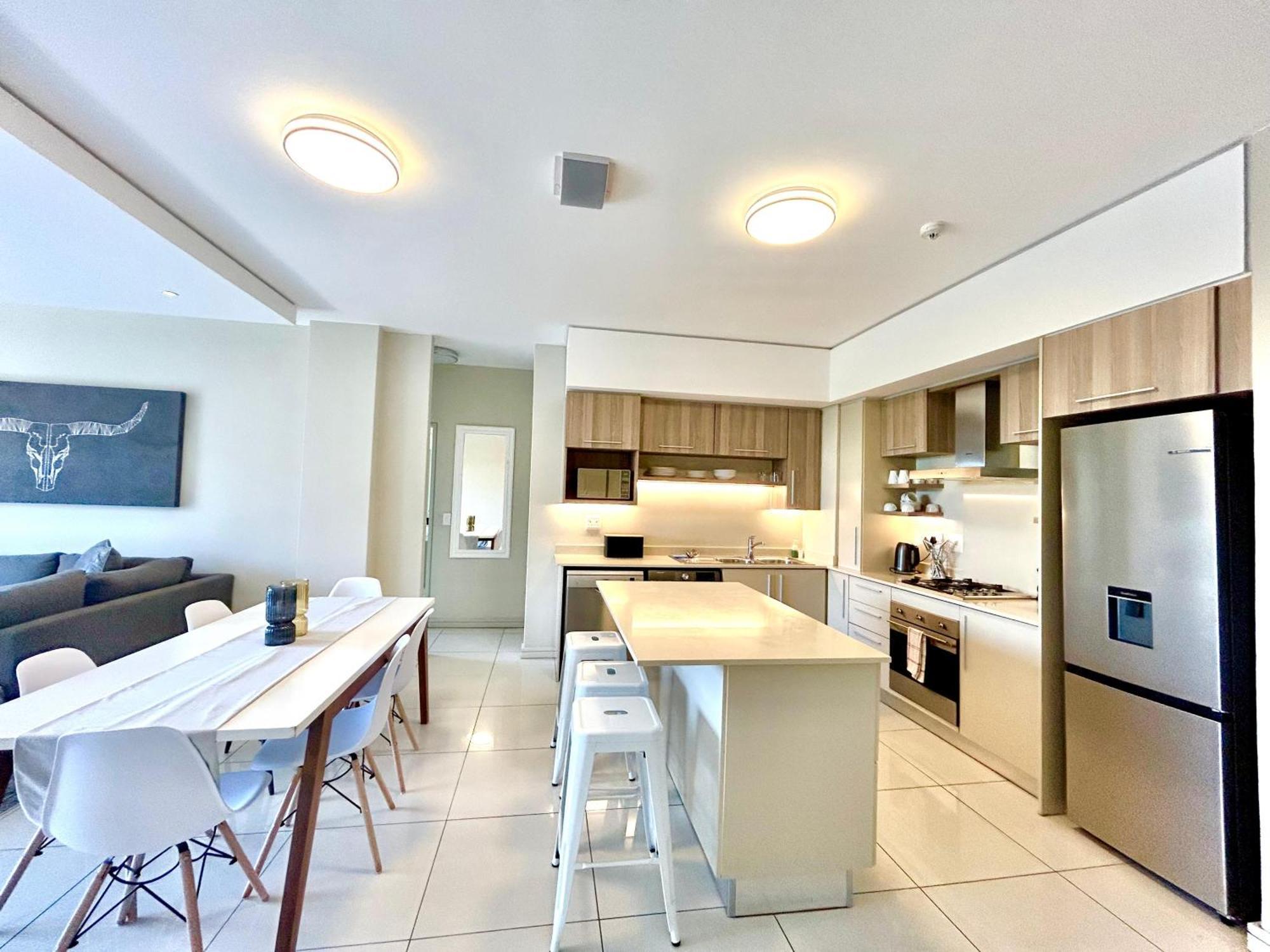 The Serviced Apartment Collection At The Tyrwhitt Rosebank ヨハネスブルグ エクステリア 写真