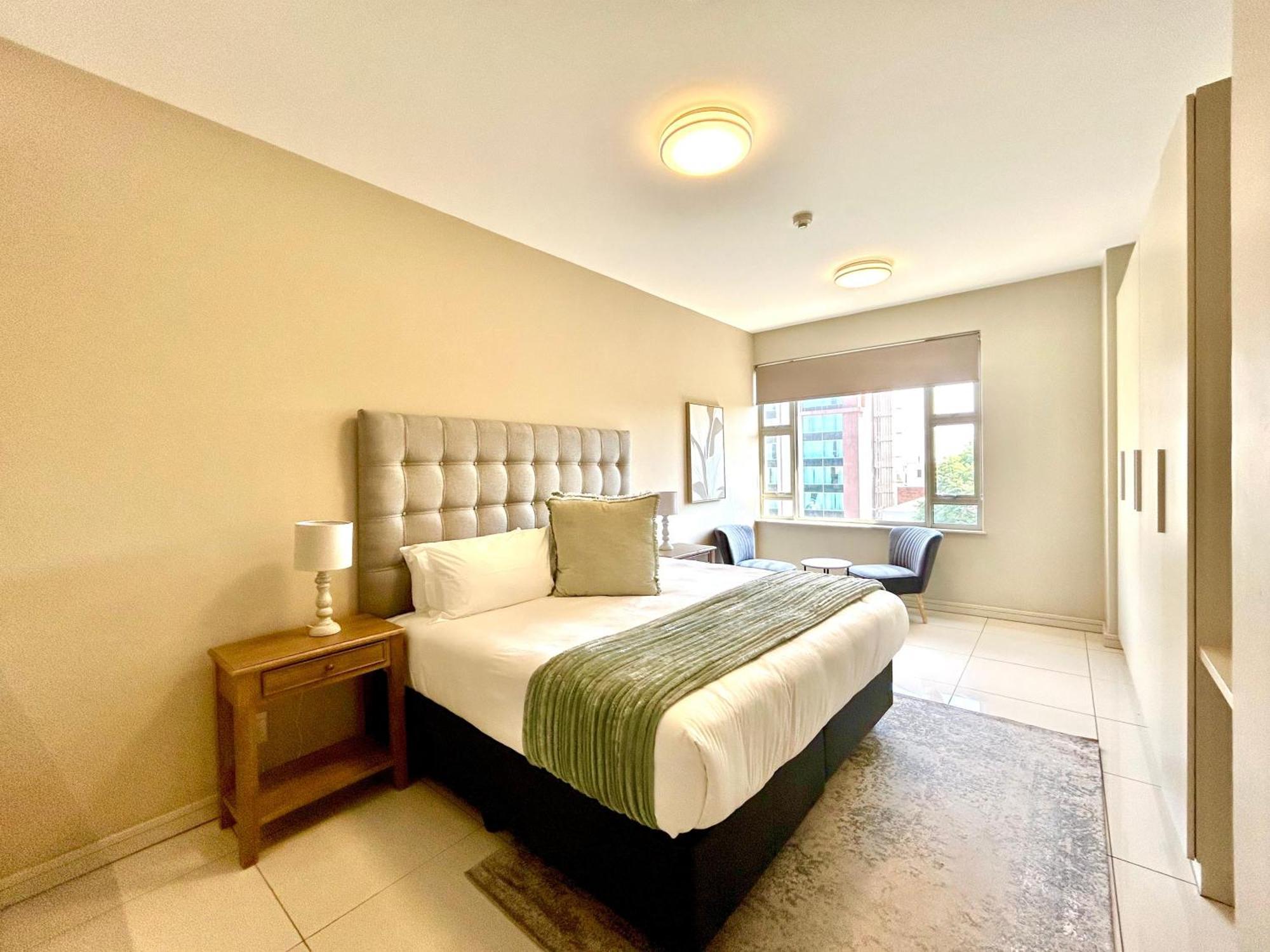 The Serviced Apartment Collection At The Tyrwhitt Rosebank ヨハネスブルグ エクステリア 写真